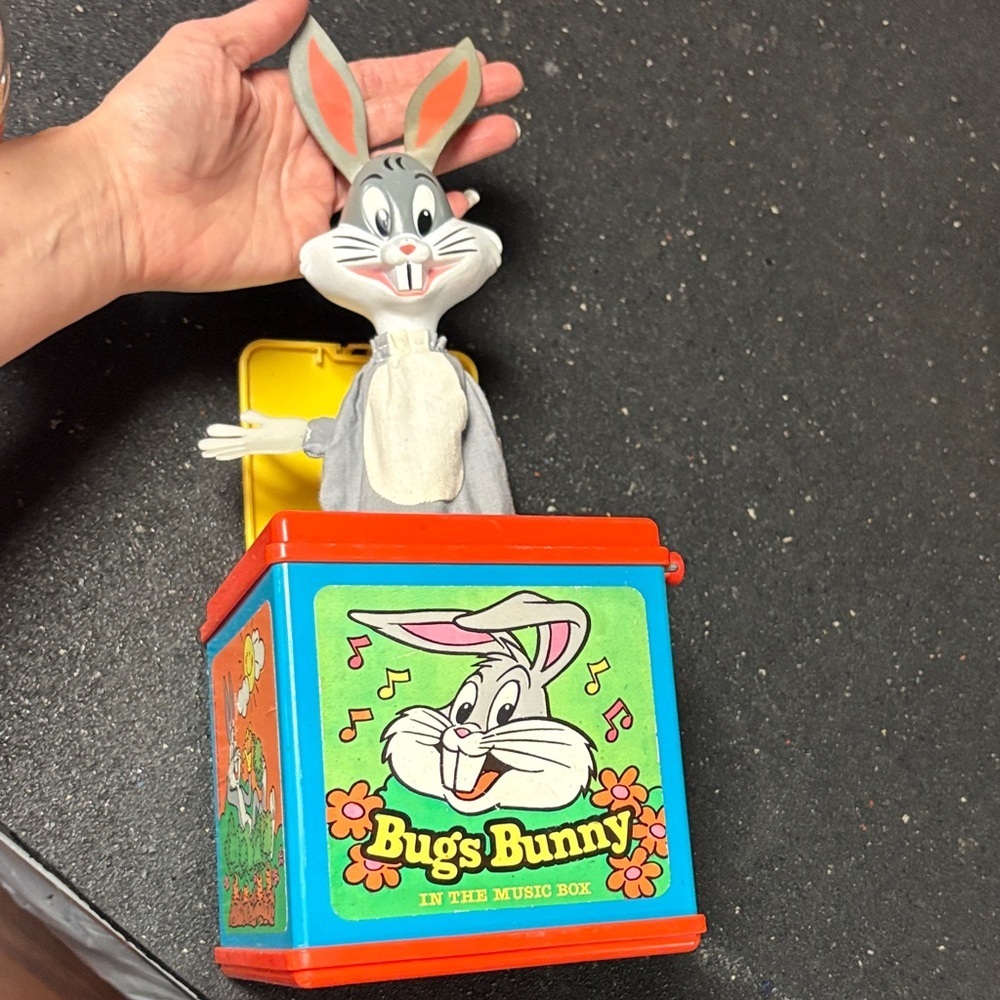 Bugs Bunny Jack-in-the-Box Toy - Red and Blue